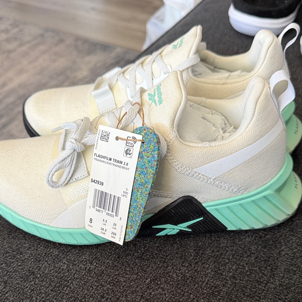 Reebok Cream & Mint Green Flashfilm Train 2.0 Sneakers